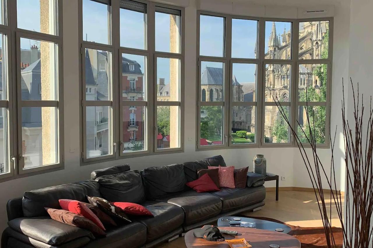 Appartement Loft Des Sacres - Vue Unique Sur La Cathedrale